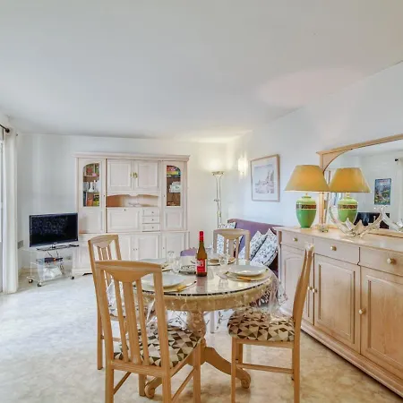 Bibi Beaurivage By Interhome